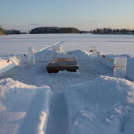 ホテルHaapasaaren Lomakyla Ruovesi エクステリア 写真