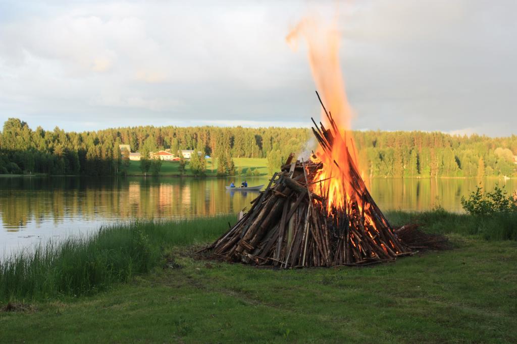ホテルHaapasaaren Lomakyla Ruovesi エクステリア 写真