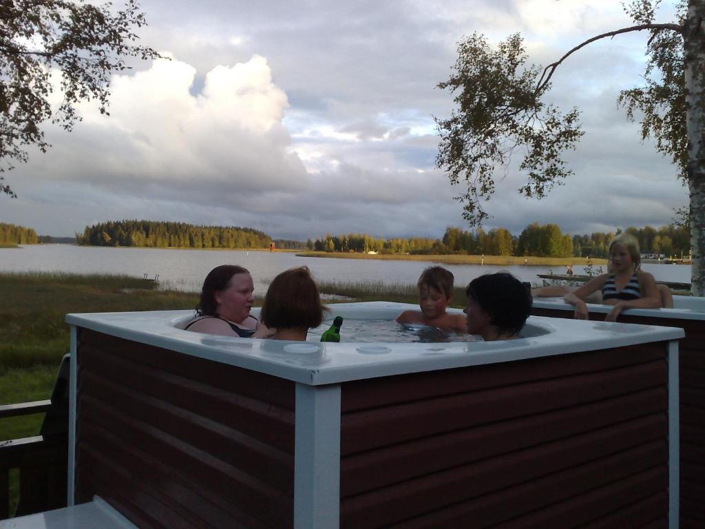 ホテルHaapasaaren Lomakyla Ruovesi エクステリア 写真